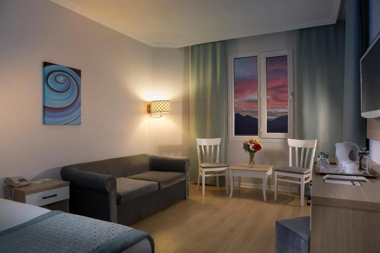 Adonis Hotel Antalya 4*,