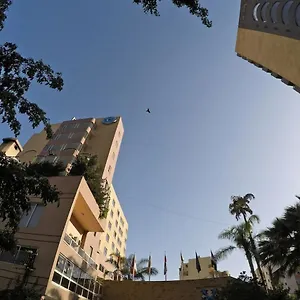كوزموبوليتان فندق بيروت