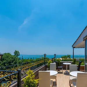 Harmony & 4*, Istanbul Turcia