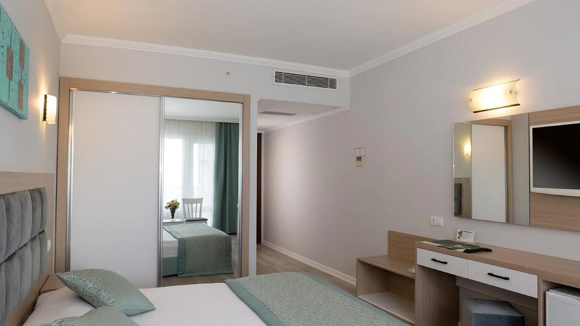 Adonis Hotel Antalya 4*,