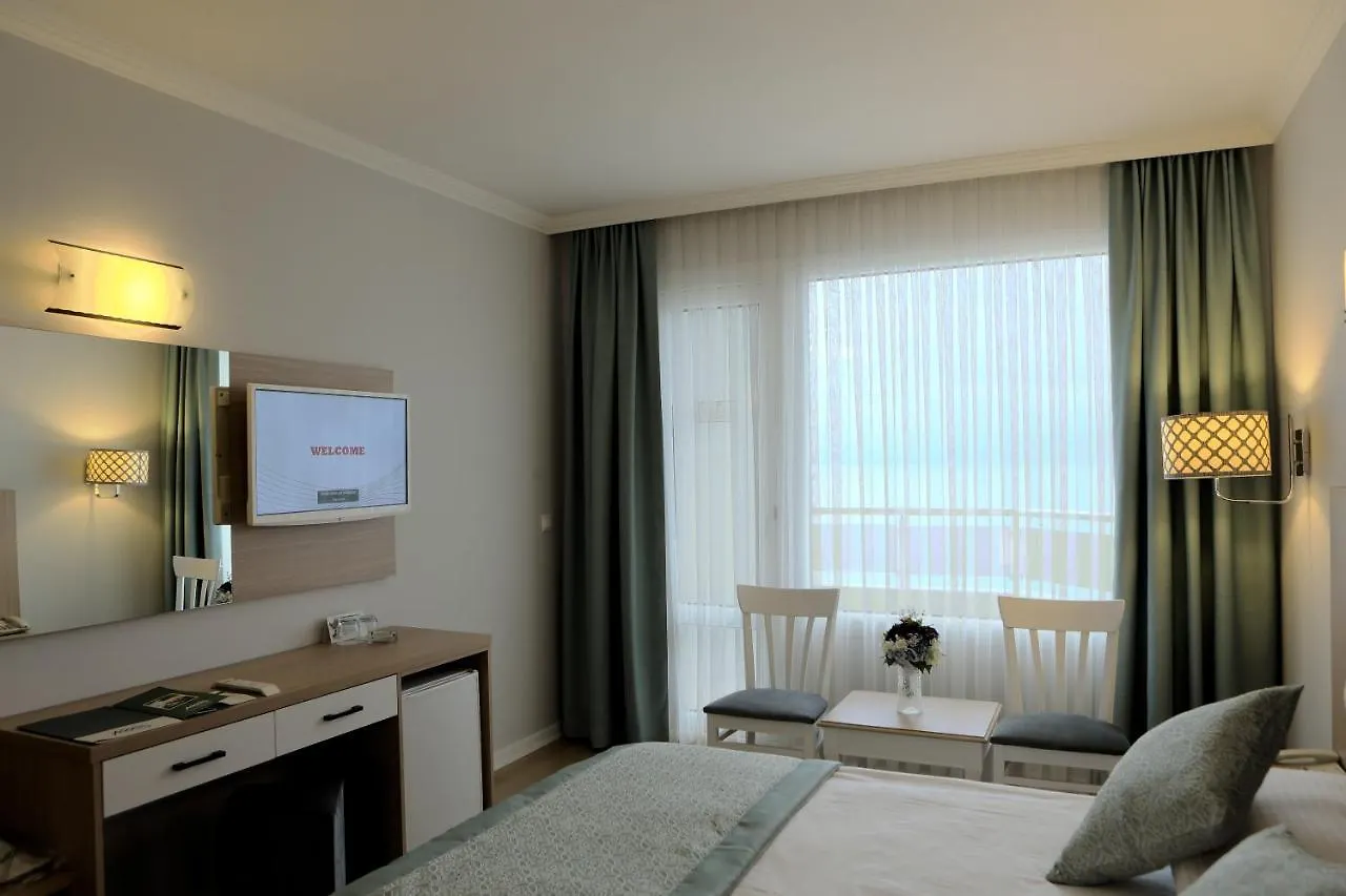 Adonis Hotel Antalya 4*,